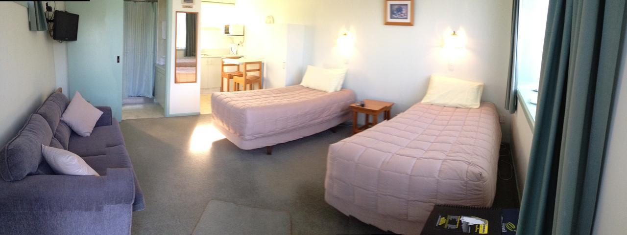 Owaka Lodge Motel Екстер'єр фото